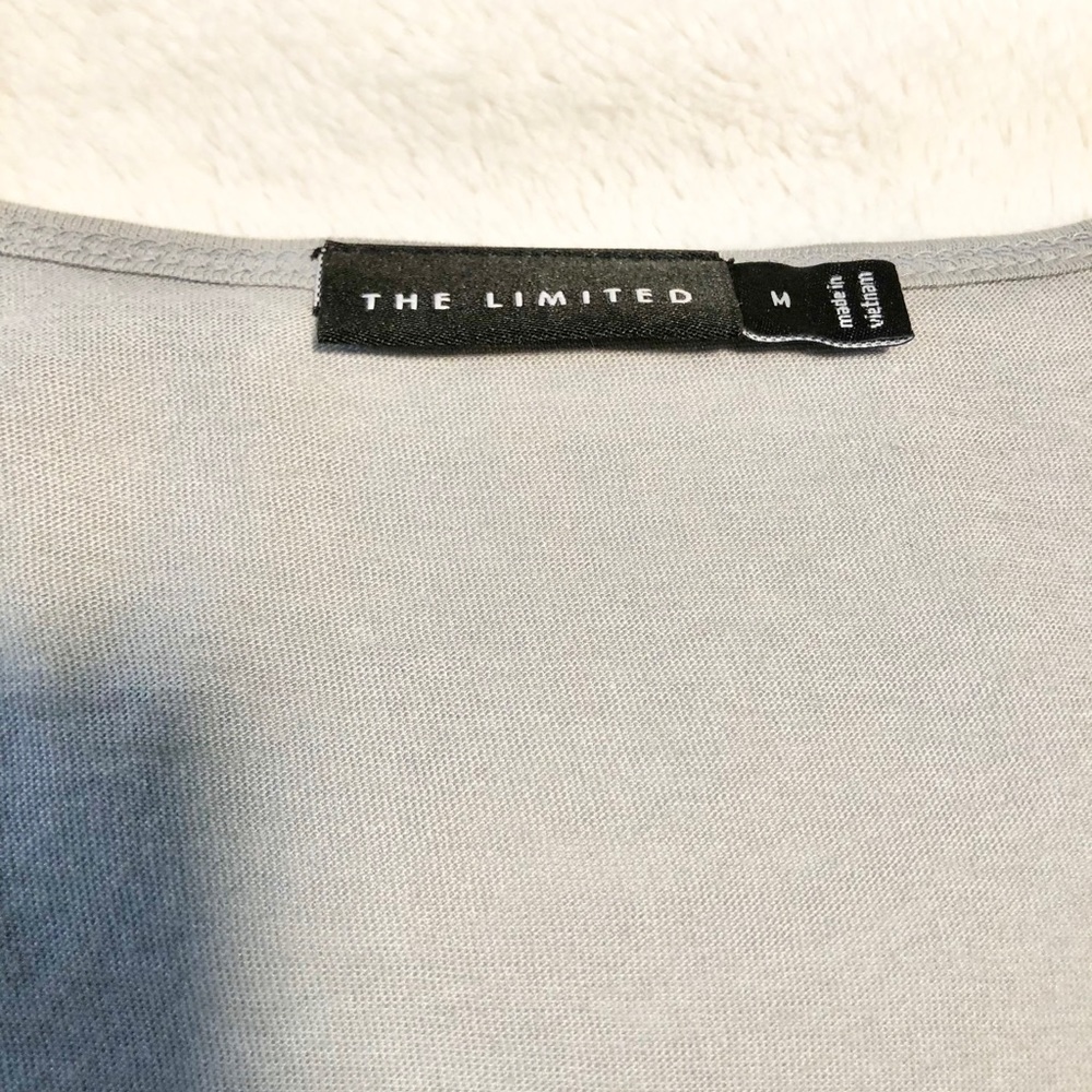 Women’s The Limited Short Sleeve Ruched Top - Picture 7 of 8
